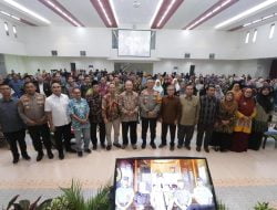 Bersama Civitas UM Surabaya, Kapolda Jatim Komitmen Wujudkan Pemilu 2024 Damai dan Kondusif
