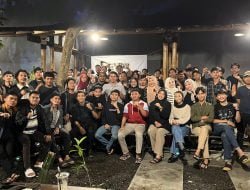 Aliansi Mahasiswa Malang Raya yang digagas oleh gabungan seluruh organisasi daerah se-Indonesia dan organisasi ekstra kampus menggelar Dialog dan Panggung Demokrasi bersama seluruh se-Mahasiswa Malang Raya di Ekologie Cafe, Malang, Jawa Timur. 