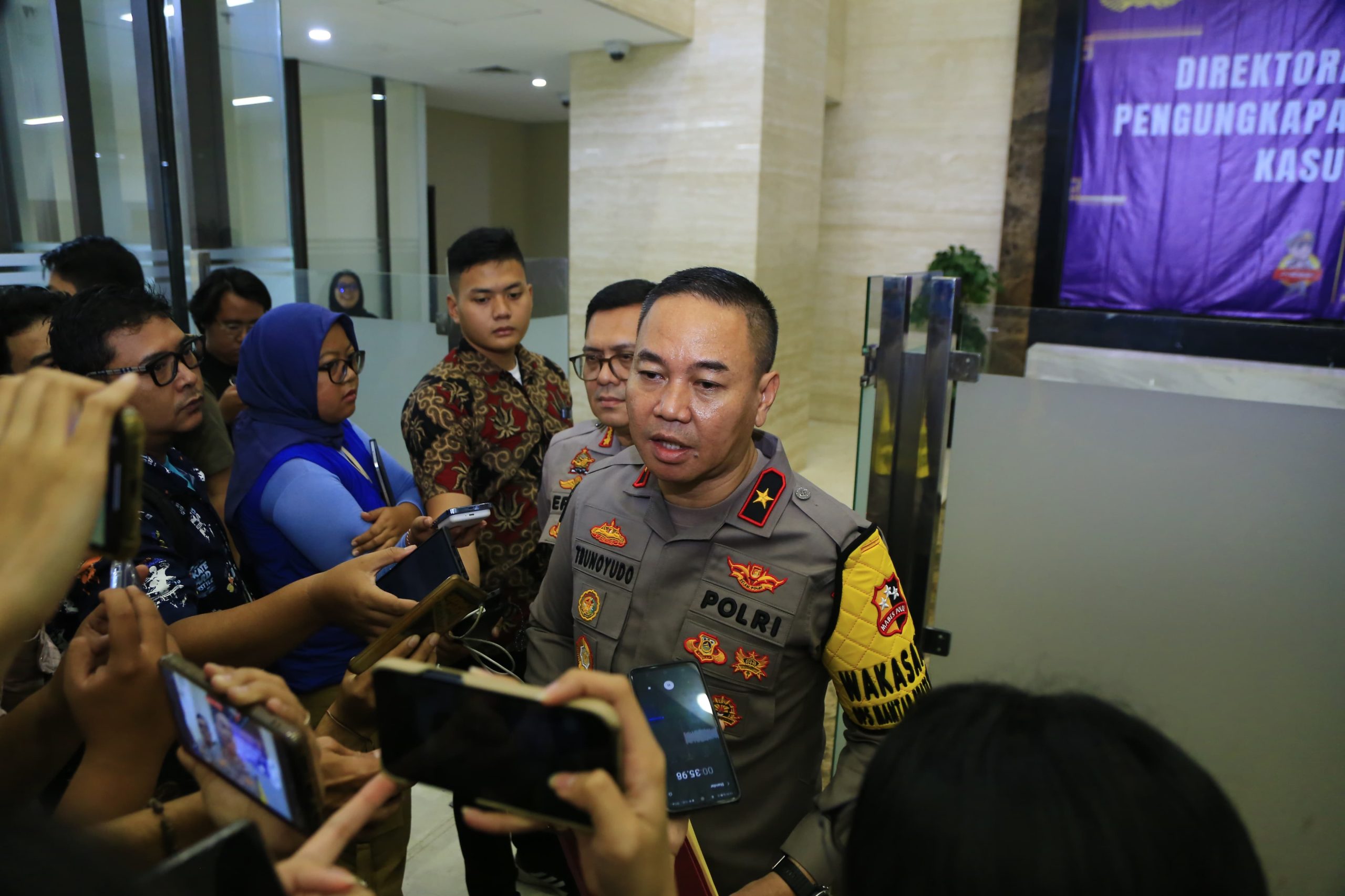 Direktorat Tindak Korupsi (Dirtipidkor) Bareskrim Polri tengah mengusut dugaan suap terkait pengurusan Dana Insentif Daerah (DID) Tahun Anggaran 2018 di Pemerintah Kota (Pemkot) Balikpapan, Kalimantan Timur.