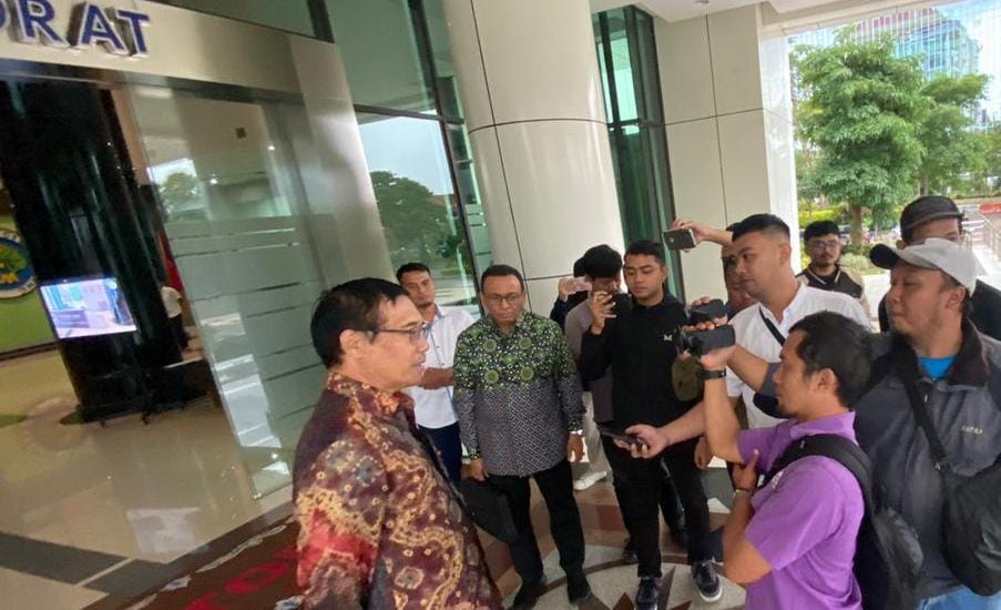 Pemilu merupakan pesta demokrasi yang dinanti-nantikan oleh seluruh masyarakat Indonesia dan berlangsung setiap lima tahun sekali. 