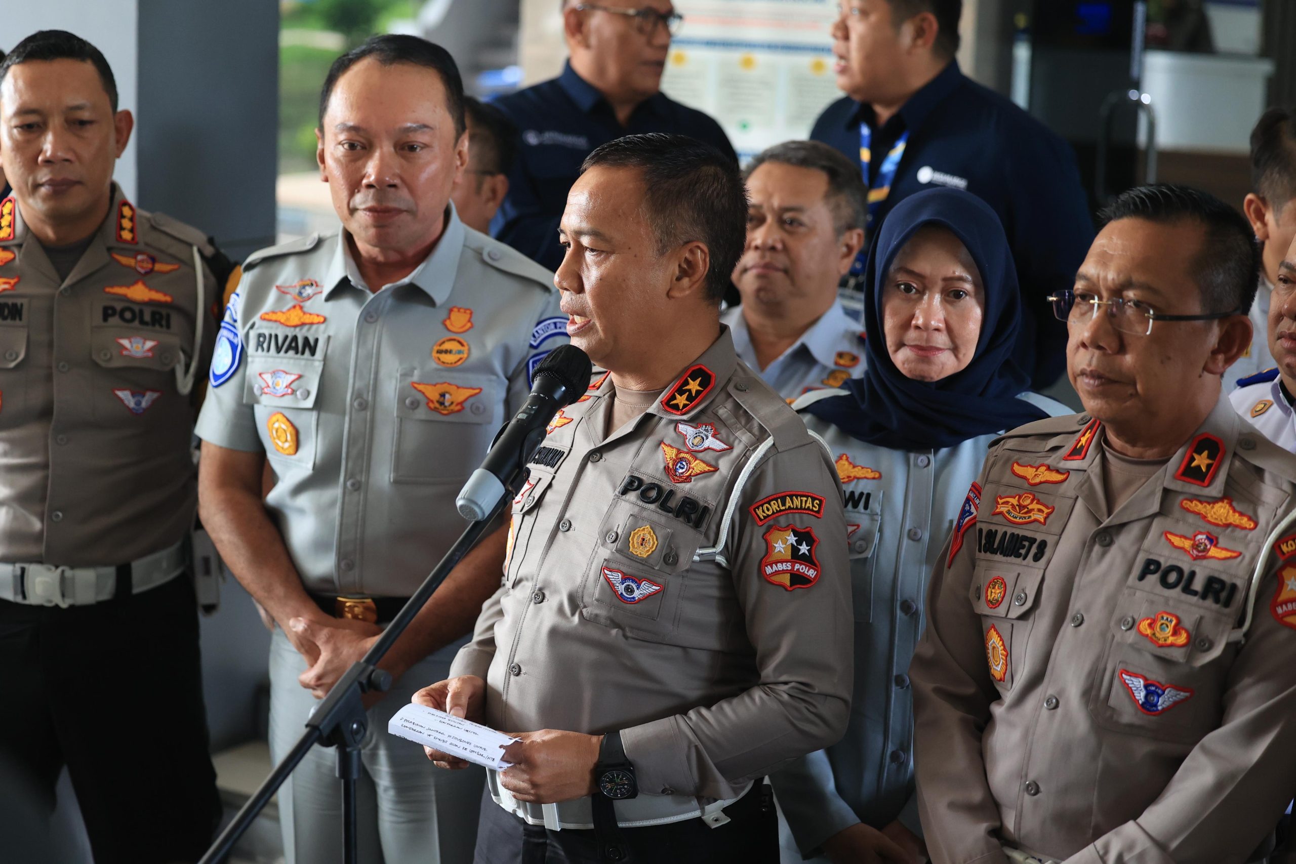 Kakorlantas Polri Irjen Pol Aan Suhanan, melakukan Survei Jalur Tol Trans  Jawa mulai dari Jakarta hingga Tol Surabaya Jawa Timur.