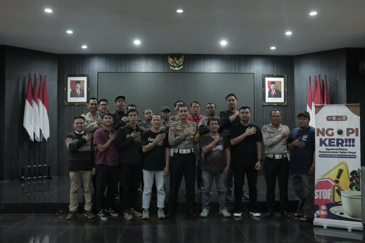 Keselamatan jalan raya merupakan salah satu fokus utama oleh Satlantas Polresta Malang Kota untuk selalu disosialisasikan kepada seluruh elemen masyarakat. 