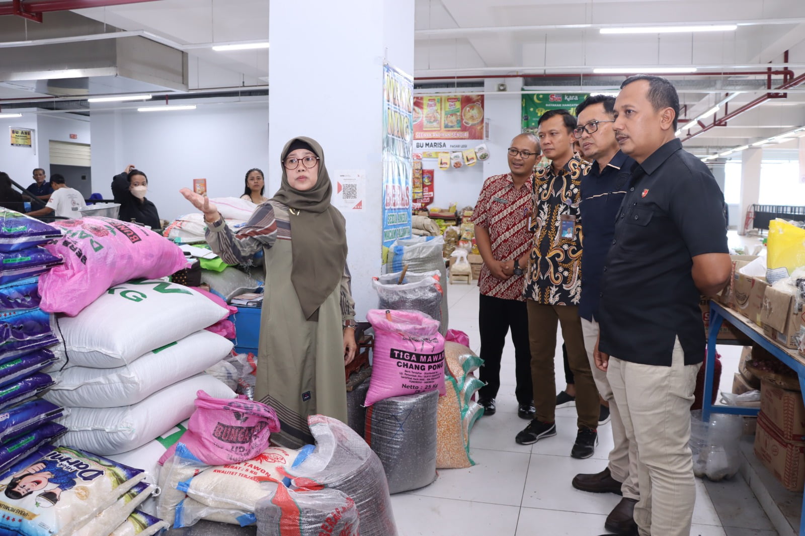 Memastikan ketersediaan bahan pokok pangan jelang Ramadhan, Satgas Pangan Polres Ponorogo menggelar pemantauan di sejumlah pasar tradisional di Kabupaten Ponorogo Jawa Timur.