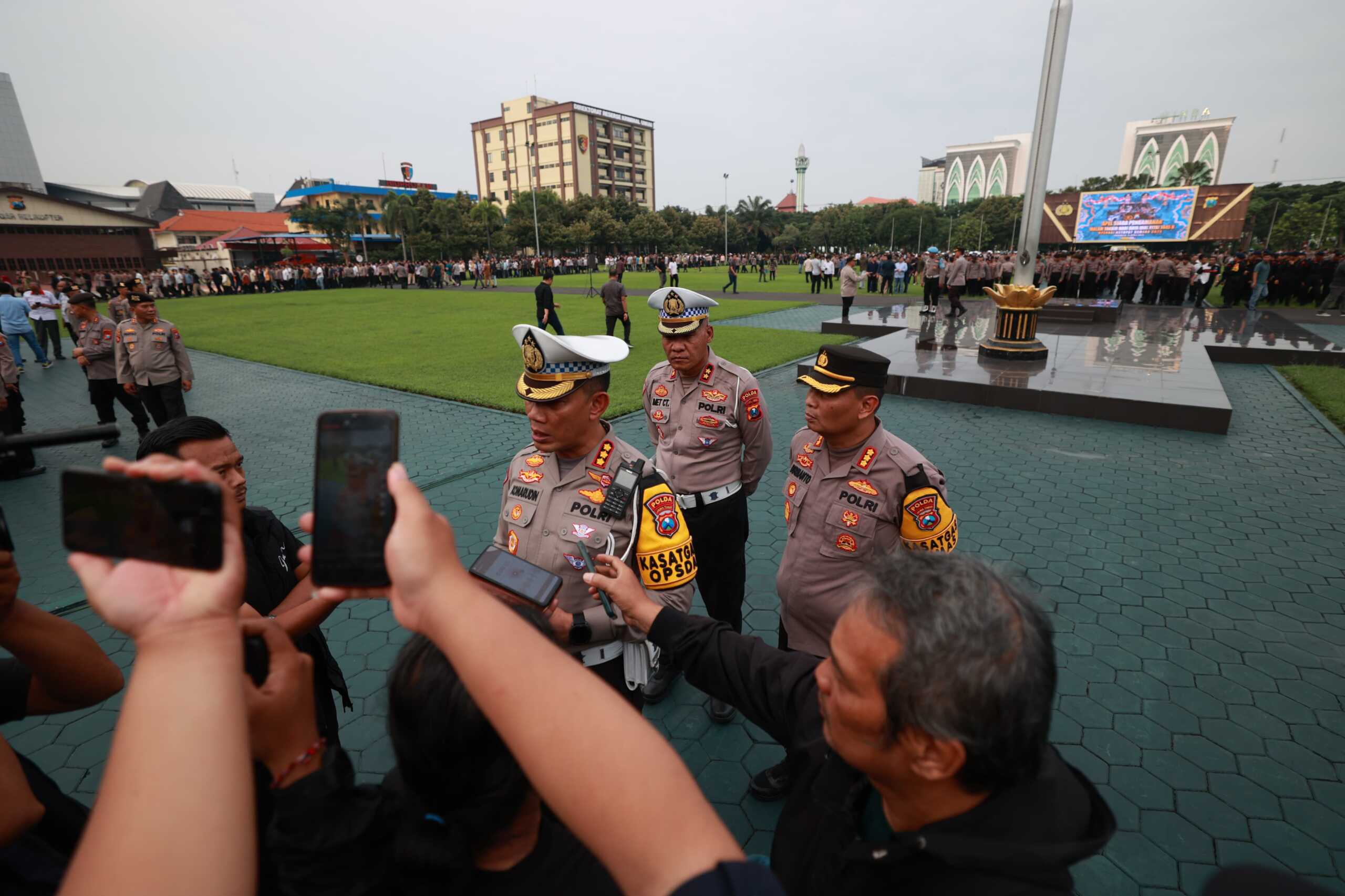 Operasi Ketupat Semeru 2024 telah berkahir pada 16 April 2024 kemarin, antisipasi dalam memberikan jaminan kelancaran dan keamanan masa mudik balik lebaran terus dilakukan oleh Polda Jawa Timur.